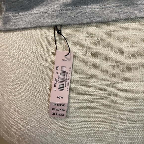 Top - Picture 4 of 4